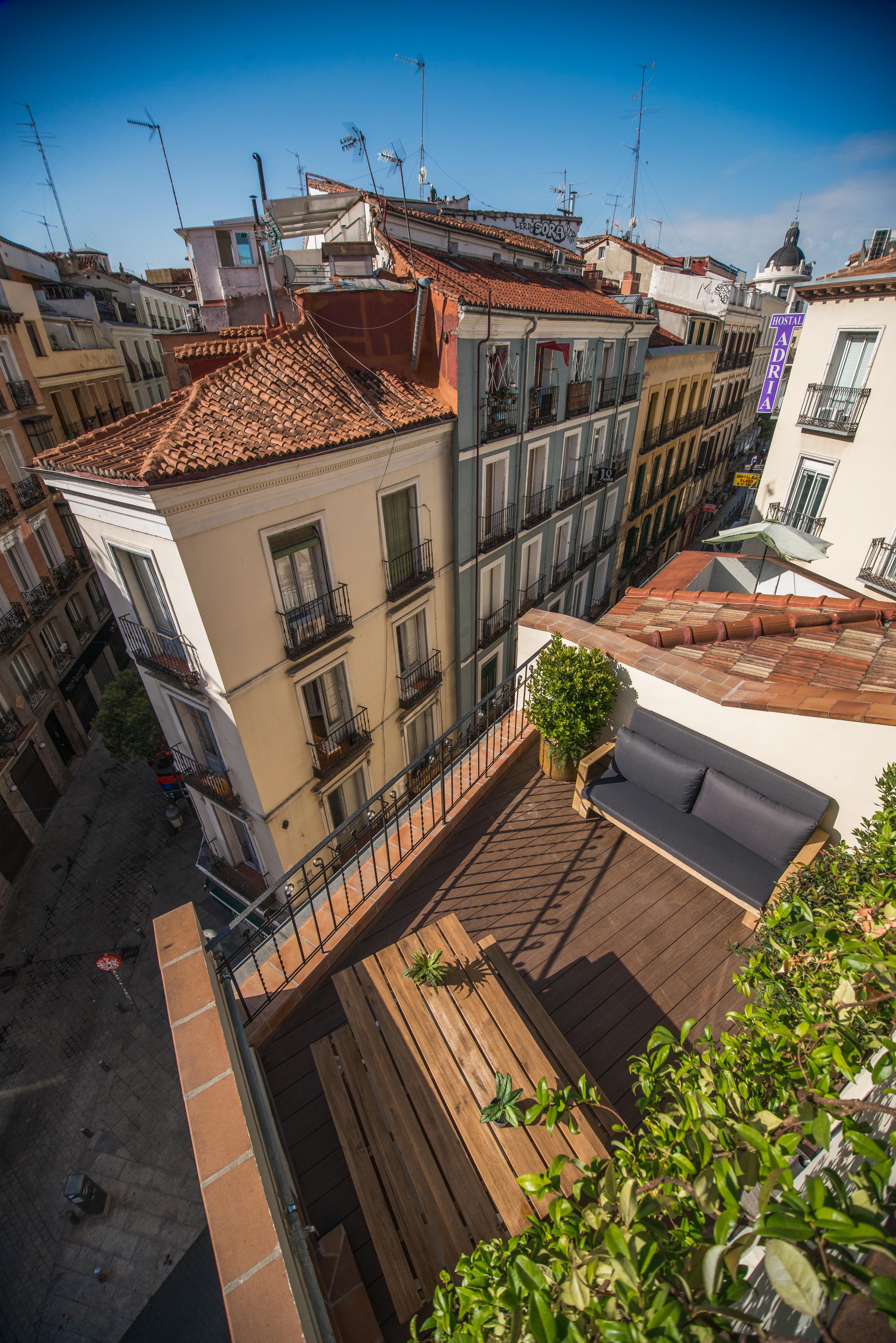 Apartamentos Cruz Madrid Extérieur photo